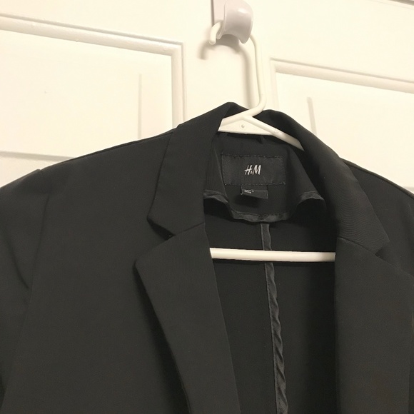 Women's H&M Slinky Lightweight Black Blazer In Size 6 - Picture 3 of 12